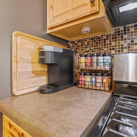 Charming Victorian Home - 2 Minutes To Downtown Λάνκαστερ Εξωτερικό φωτογραφία