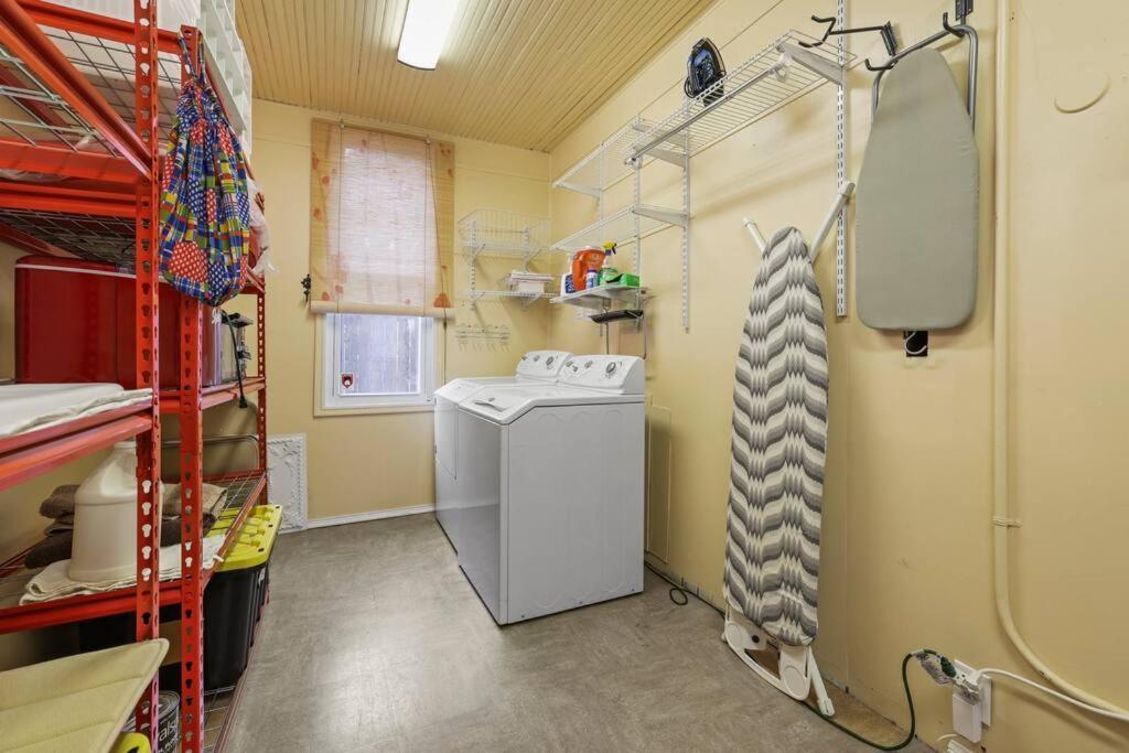 Charming Victorian Home - 2 Minutes To Downtown Λάνκαστερ Εξωτερικό φωτογραφία